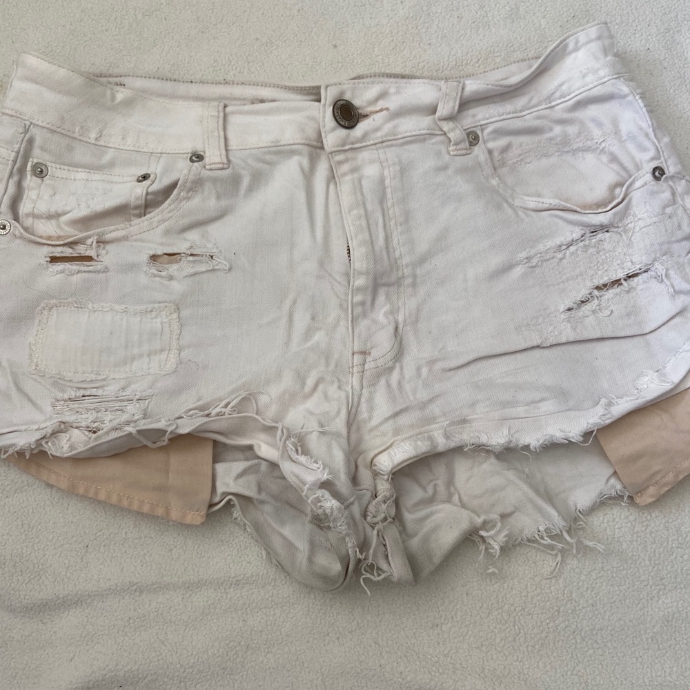 AEO white shorts